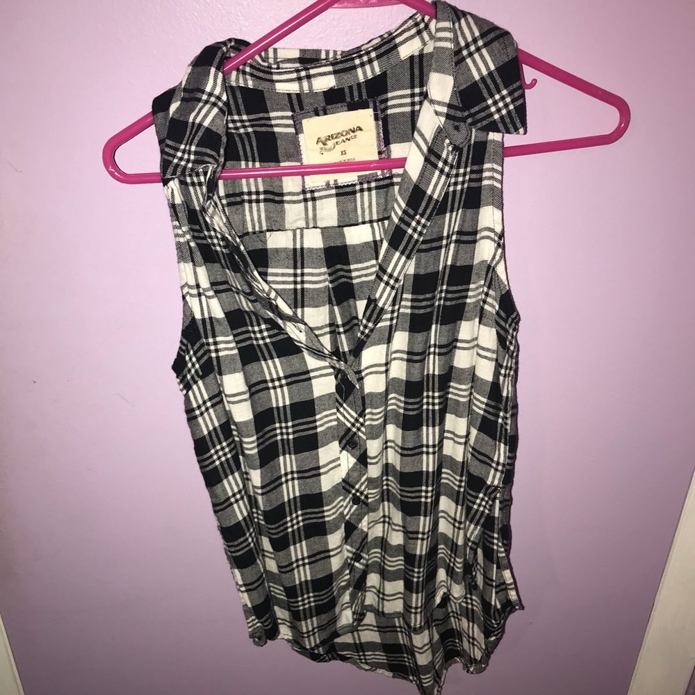 arizona jeans button up flannel tank top